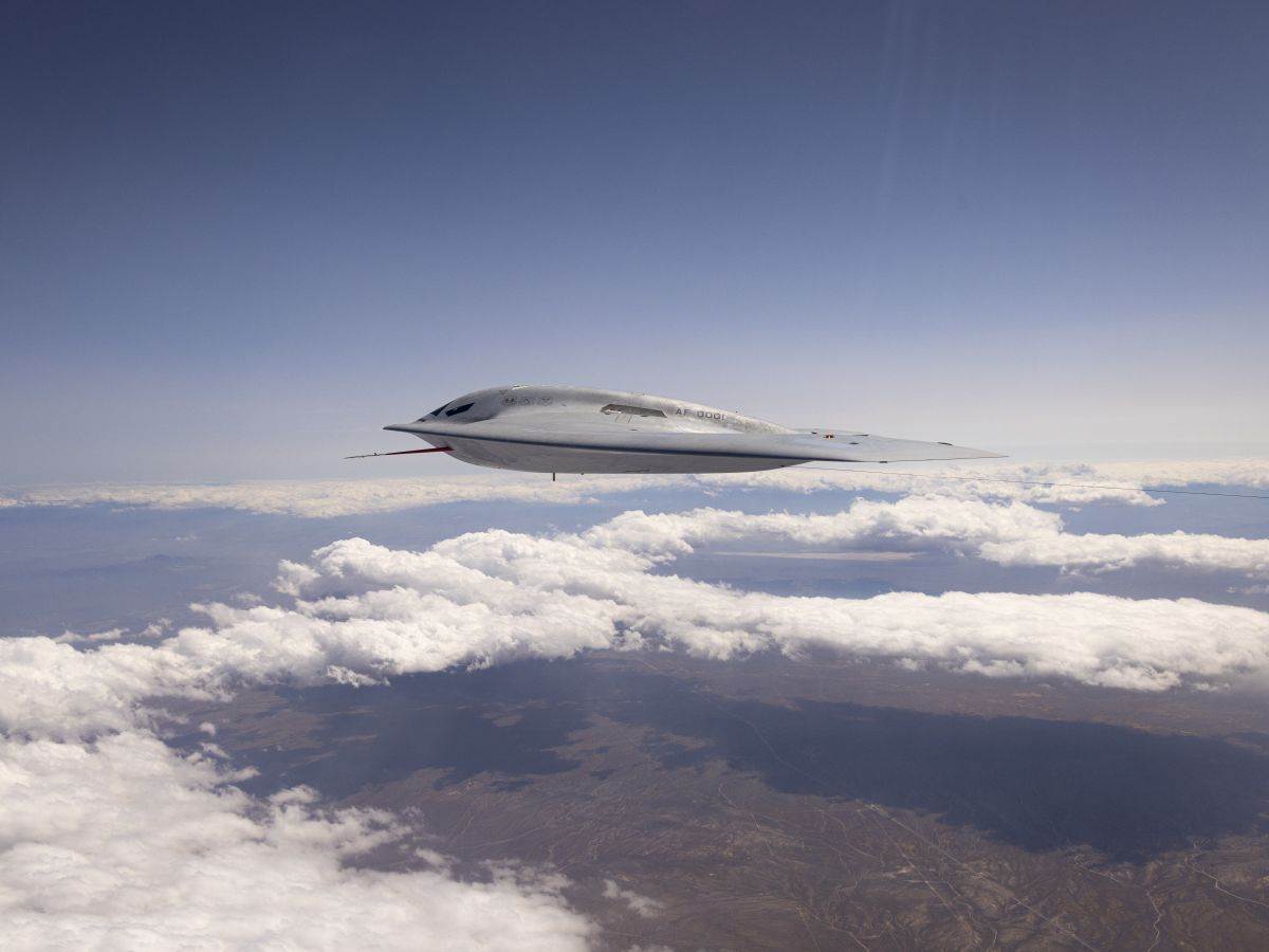 Northrop Grumman B-21 Raider _ stelt bombarder _ američko vazduhoplovstvo _ Foto USAF (1).jpg