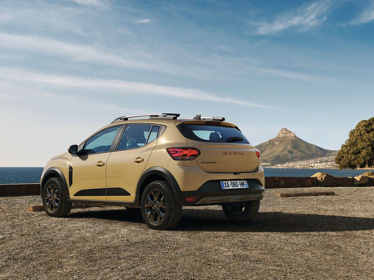 Dacia Sandero Stepway 2024 (2) _ Foto Dacia.jpg