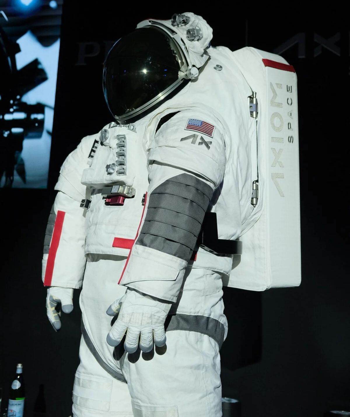 AxEMU svemirsko odelo _ Foto Axiom Space Prada (1).jpg