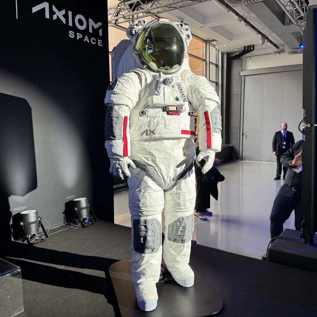 AxEMU svemirsko odelo _ Foto Axiom Space Prada (2).jpg