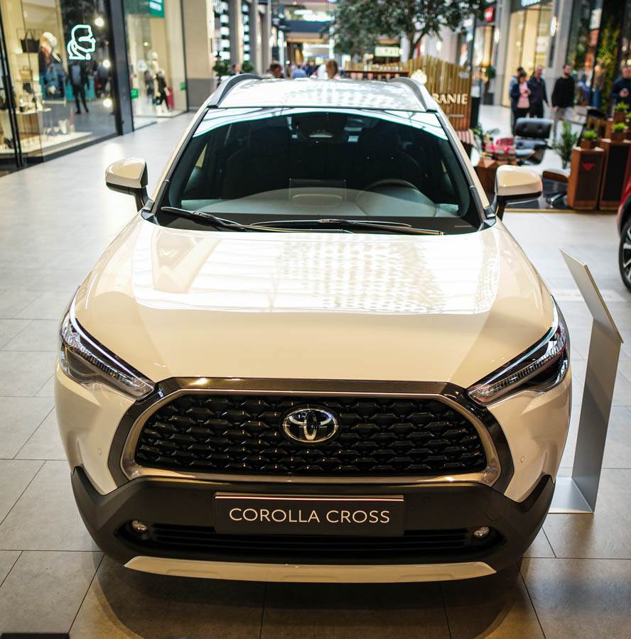 4 Toyota_CROSS_galerija automobila_ (17).jpg