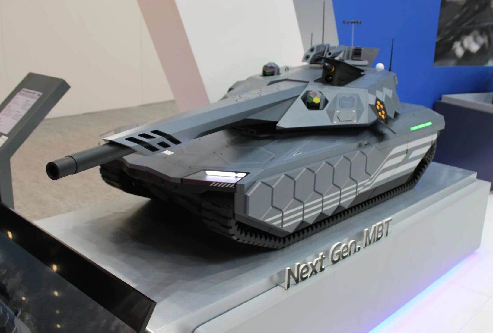 Hyundai K3 tenk _ vodonik _ gorivne ćelije _ Foto PrintScreen Army Recognition (5).jpg