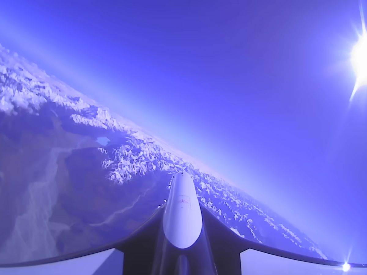 Mk-II Aurora _ avion na raketni pogon _ prvi let _ Foto YouTube Dawn Aerospace (5).jpg