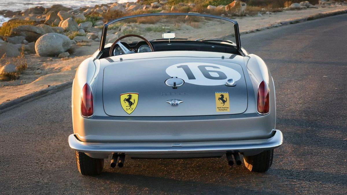 Ferrari 250 GT LWB California Spider Competizione _ 1959. godina _ Foto Broad Arrow Auctions (7).jpg