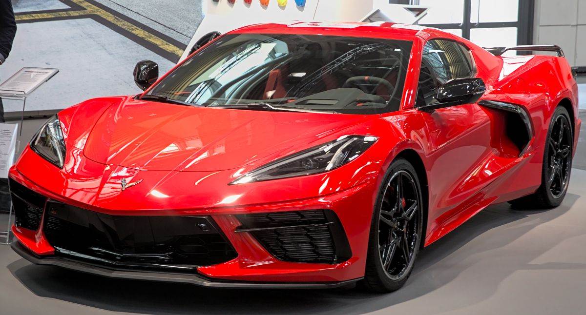 Chevrolet Corvette C8 _ Foto Wikimedia Alexander Migl.jpg