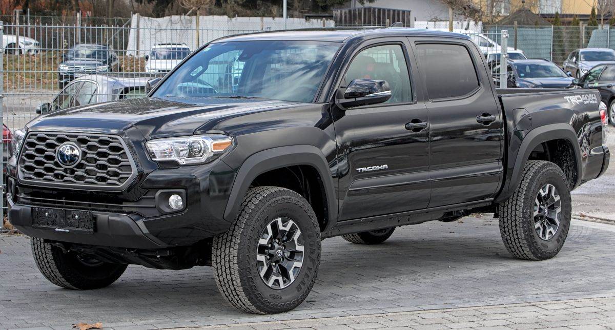 Toyota Tacoma TRD _ Foto Wikimedia Alexander Migl.jpg