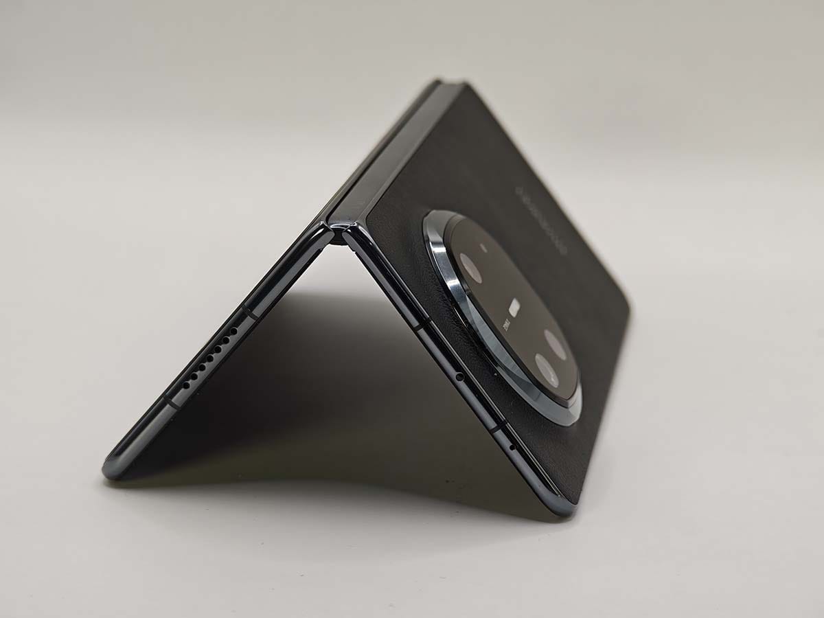 Huawei Mate X6 dizajn 7.jpg