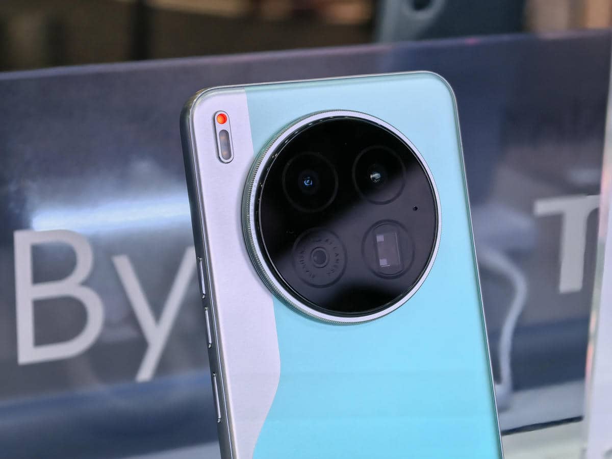 TECNO CAMON 40 serija specifikacije i AI funkcije