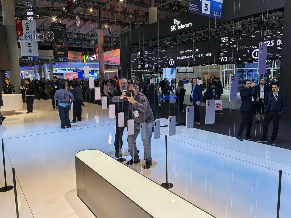 Samsung Galaxy S25 Edge MWC 2025 uživo slika 8.jpg