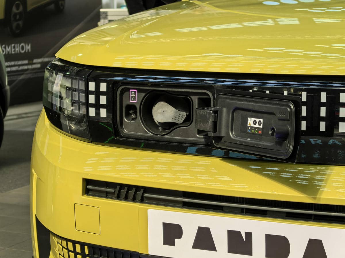 Fiat Grande Panda sajam 24.jpg