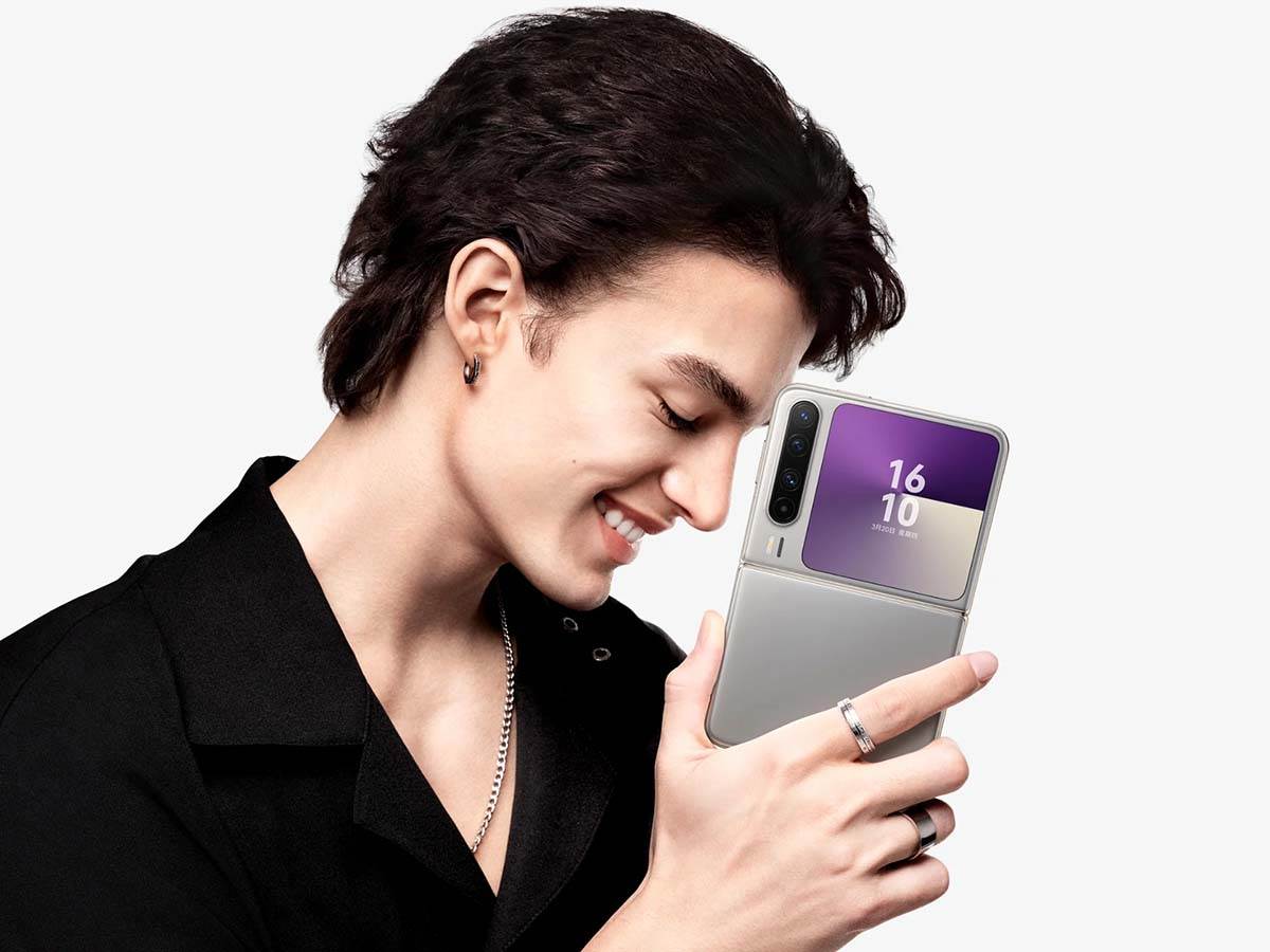 Huawei Pura X promo slika 1.jpg