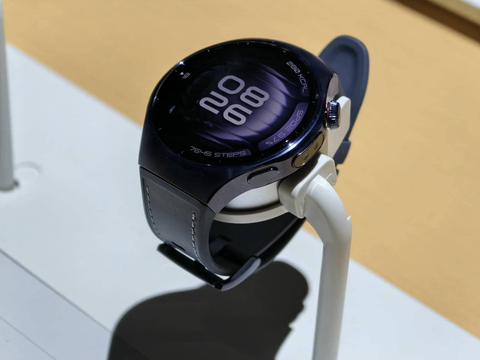 Huawei Watch 5 slika 1.jpg