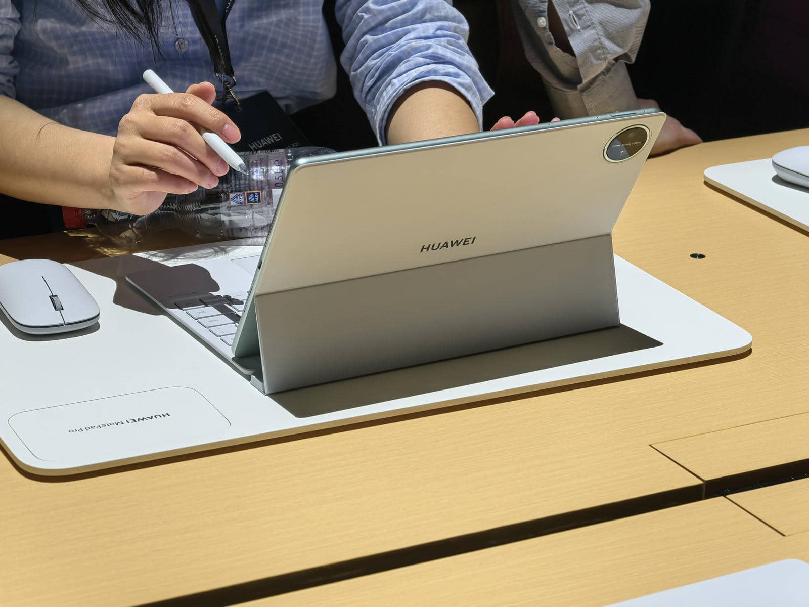 Huawei MatePad Pro 12.2 slika 4.jpg