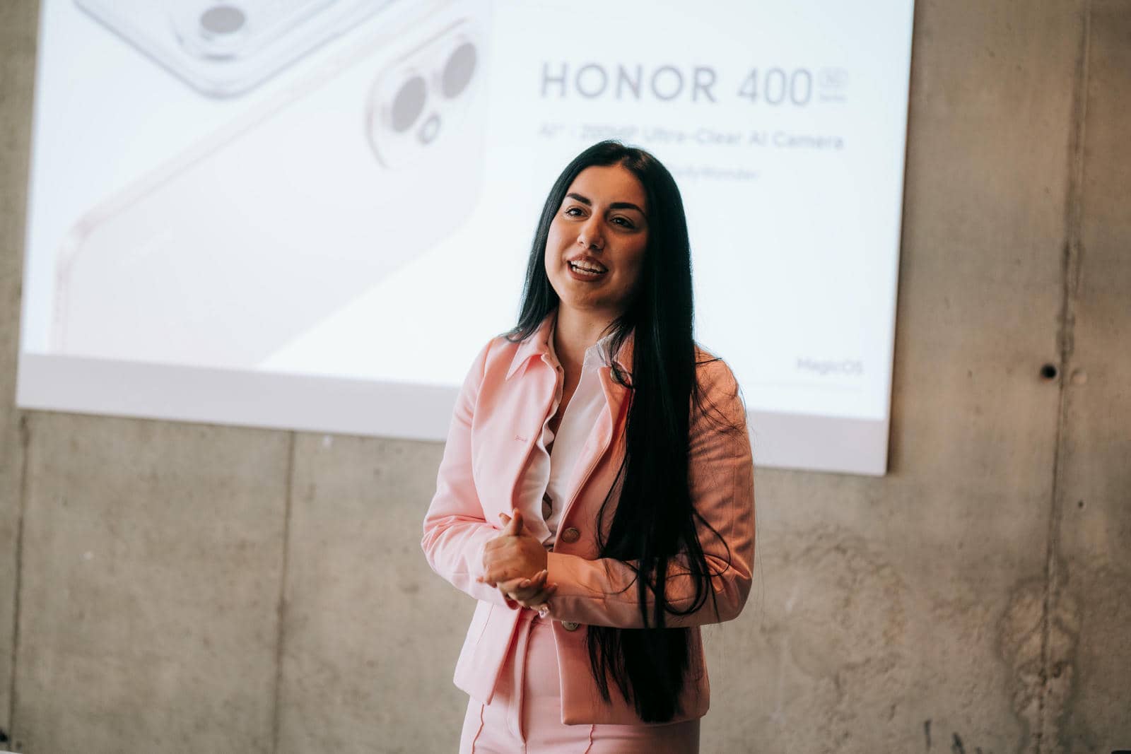 HONOR 400 serija_5.jpg