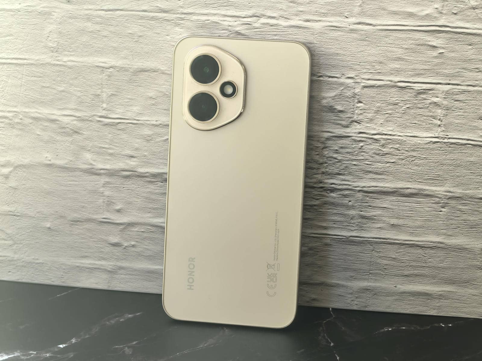 HONOR 400 slika 1.jpg