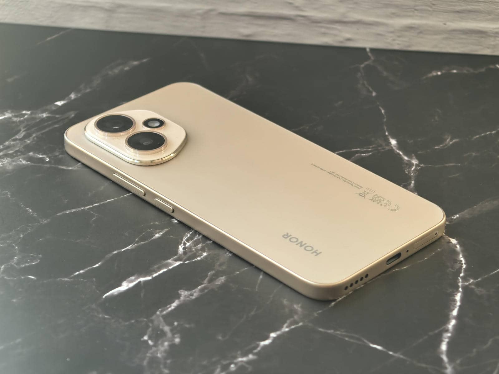 HONOR 400 slika 8.jpg