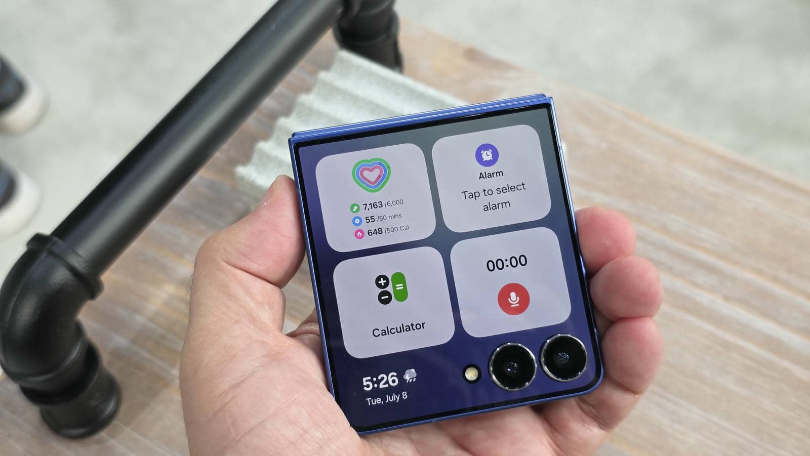 Samsung Galaxy Z Flip7 dizajn uživo 9.jpg