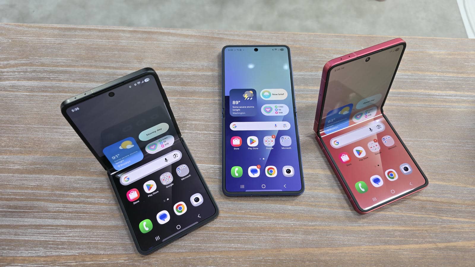 Samsung Galaxy Z Flip7 dizajn uživo 13.jpg