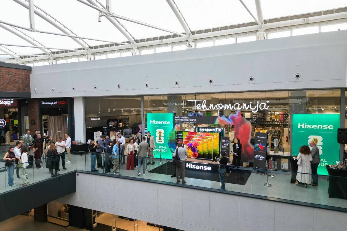 Hisense 116UXQ premijera_4.jpg