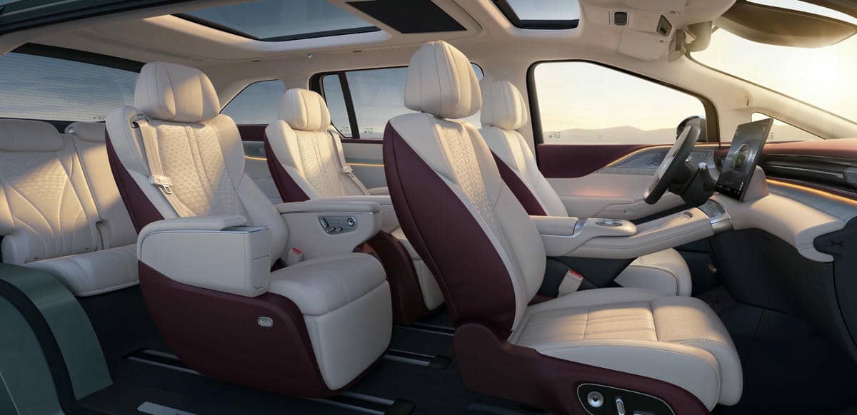 XPeng X9 PowerX slika 10.jpg