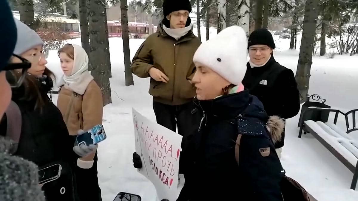 Russian ban on Roblox gaming platform sparks rare protest _ REUTERS 0-29 screenshot.jpg