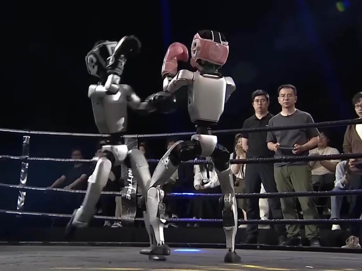 Unitree G1 Humanoid Robot Boxing_ All the WILDEST Highlights _ What The Future 1-55 screenshot.jpg