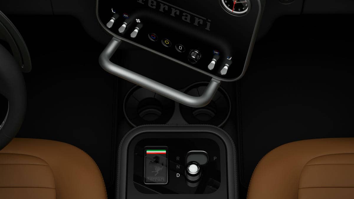 Ferrari Luce enterijer slika 3.jpg