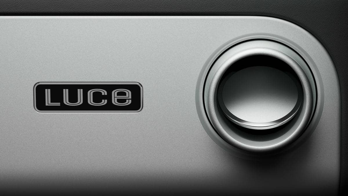 Ferrari Luce enterijer slika 1.jpg