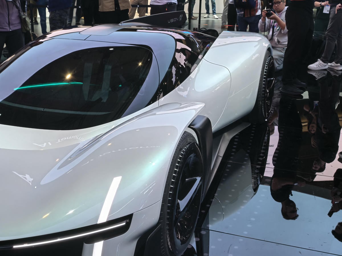 Xiaomi Vision Gran Turismo slika 3.jpg