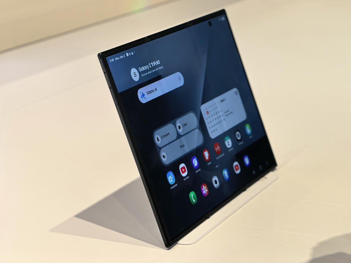 Samsung Galaxy Z TriFold na MWC s2.jpg