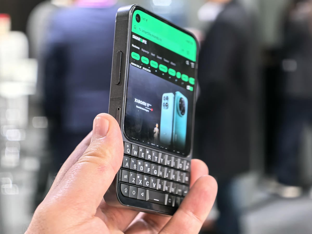 Unihertz Titan 2 Elite slika 2.jpg