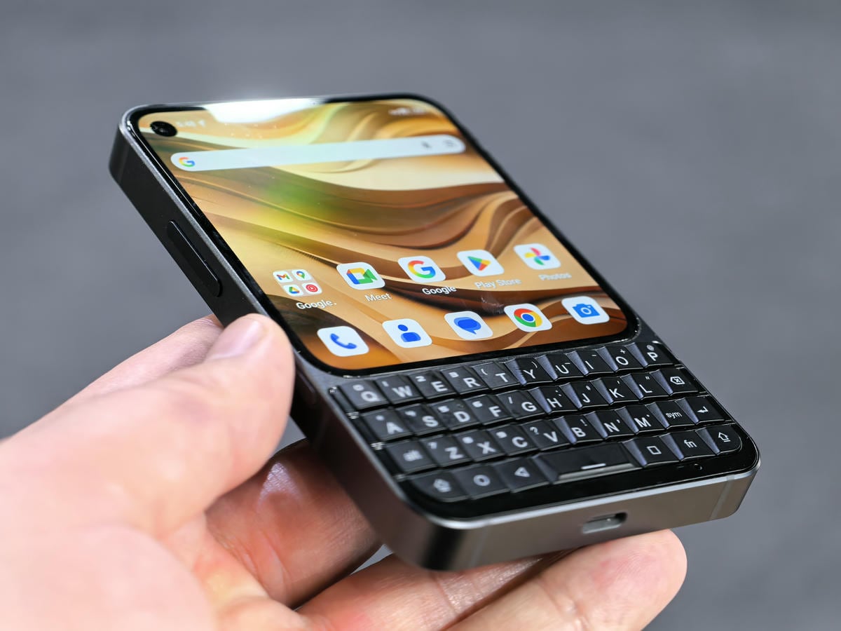 Unihertz Titan 2 Elite slika 5.jpg