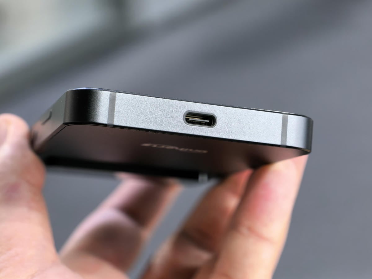 Unihertz Titan 2 Elite slika 6.jpg