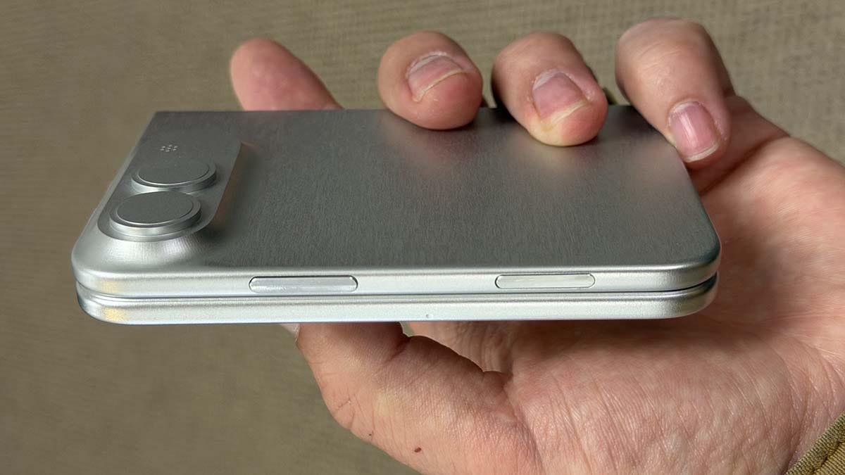 iPhone 18 Ultra maketa 5.jpg