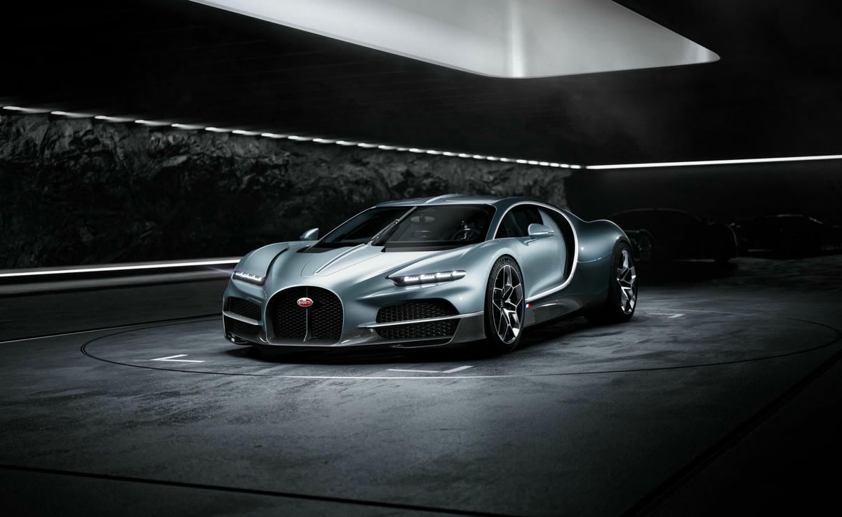 01 BUGATTI-World-Premiere-Presskit-Images (2).jpg