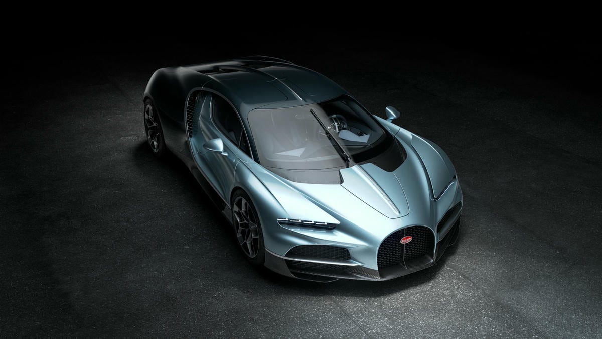 08 BUGATTI-World-Premiere-Presskit-Images (1).jpg