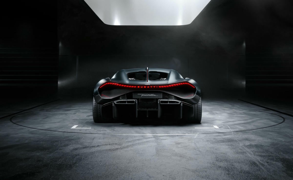 04 BUGATTI-World-Premiere-Presskit-Images (1).jpg