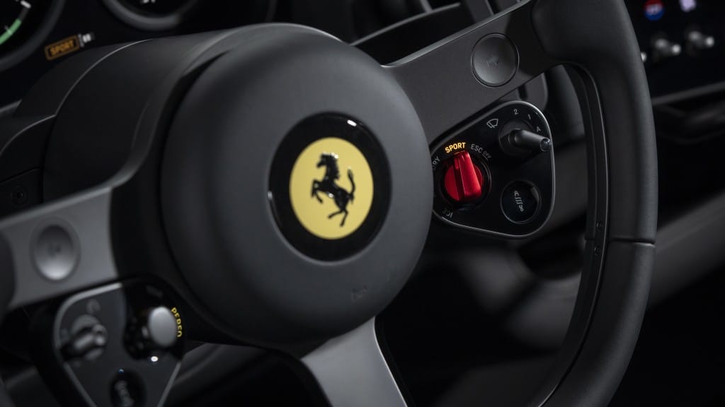 Ferrari Luce enterijer 8.jpg
