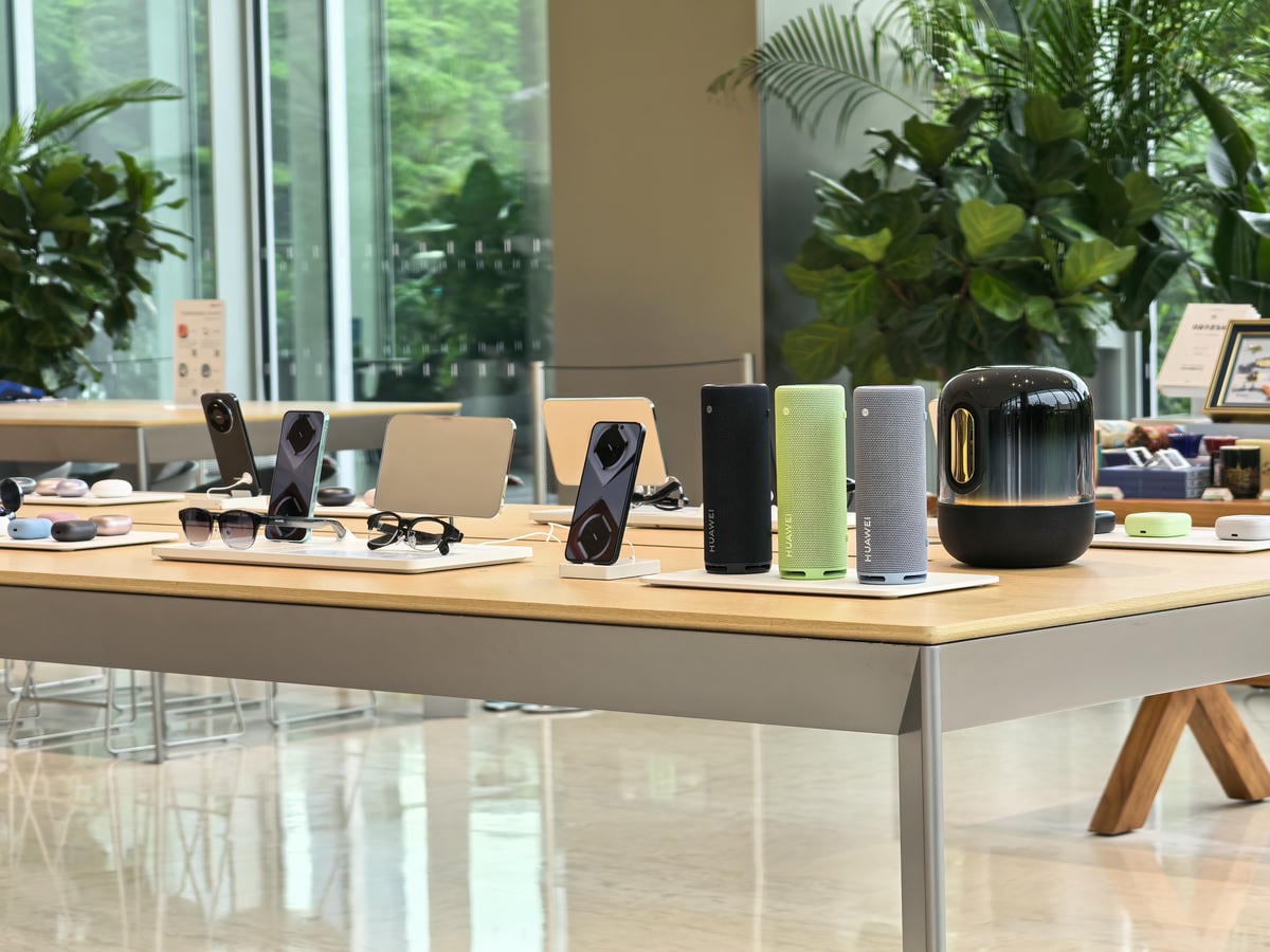 Huawei flagship prodavnica 2.jpg
