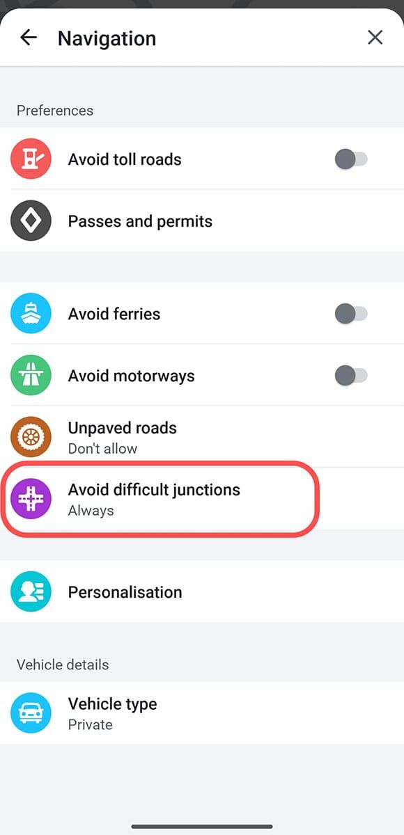 Avoid difficult junctions uključena opcija u Waze podešavanjima