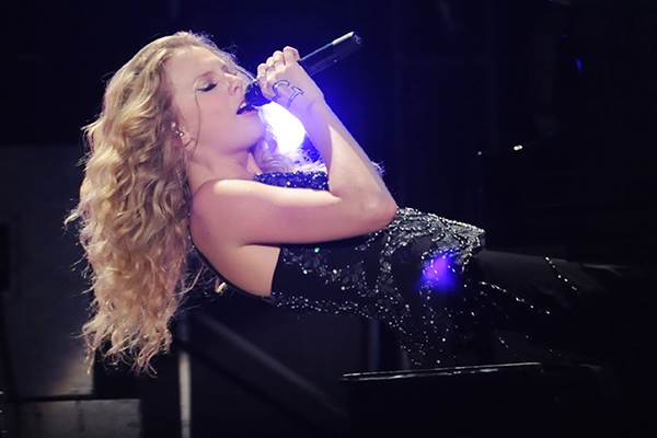 Tejlor Svift nece u Apple Music