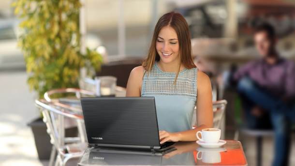 Toshiba Satellite C sa Cortana tasterom cene i specifikacije