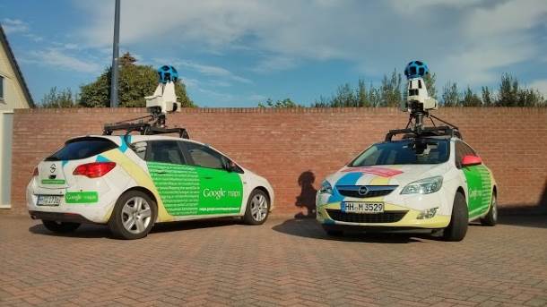 Google Maps slika iste žene na istom mestu 9 godina kasnije