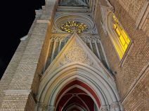 HONOR Magic5 Pro slike noću 3.jpg