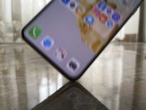 Telefon čiji ekran je gotovo nemoguće slomiti Kunlun P60 Pro