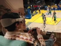 Introducing Apple Vision Pro 3-33 screenshot.jpg