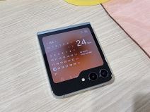 Samsung Galaxy Z Flip5 uživo 11.jpg