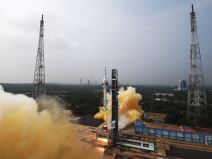 Indija, lansiranje, prva raketa