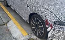 Xiangjie X4 – Novi BAIC-Huawei elektični automobil maskiran zbog test vožnje (4).jpg