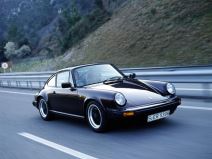 4 Porsche 911 (930) - 1982 _ Foto Porsche.jpg